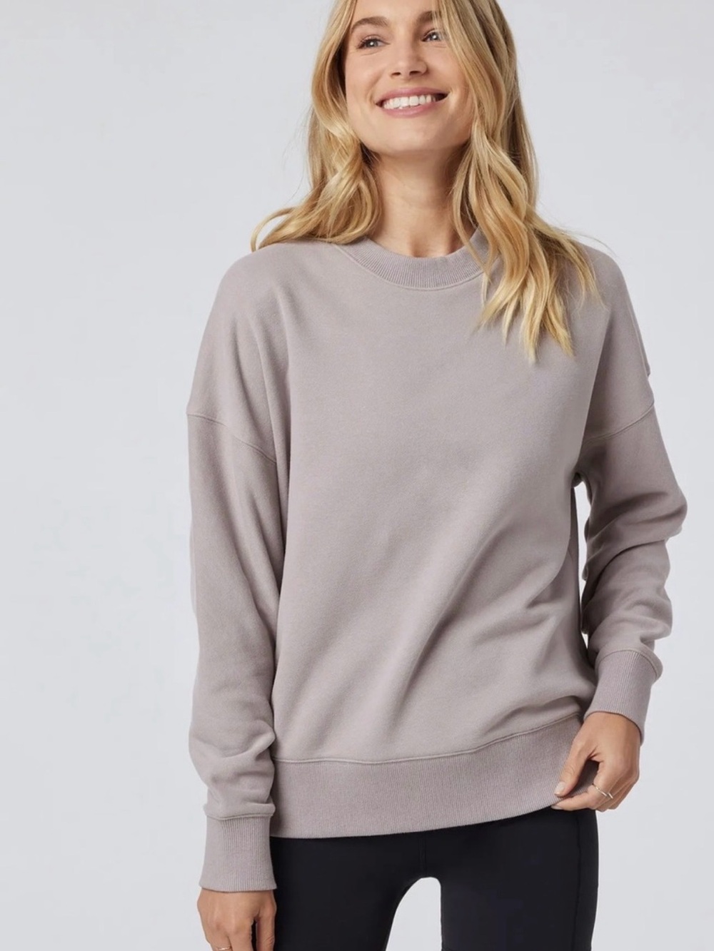 Vuori Sedona Crew Sweatshirt soft pewter